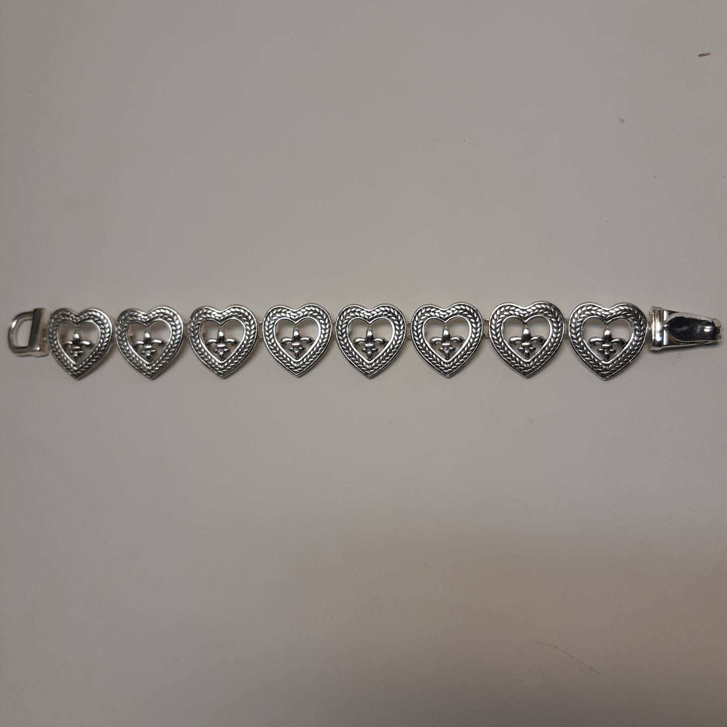 Heart Bracelet with Inset Flordils