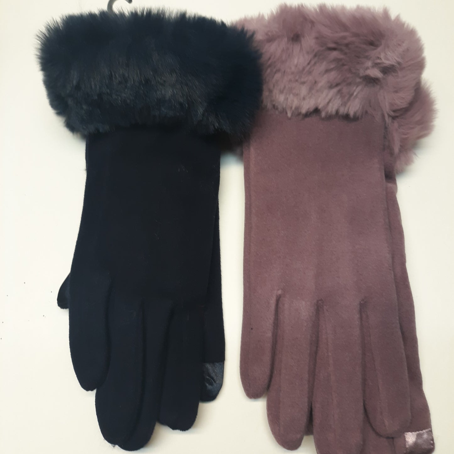 Gloves with Fur Trim Cuff