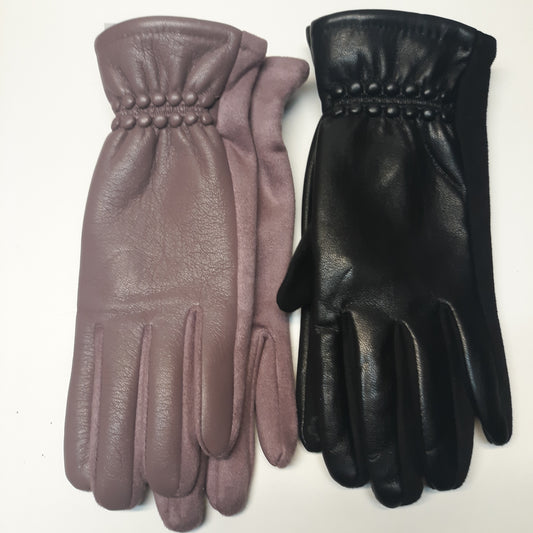 Gloves with Raised Dot Cuff