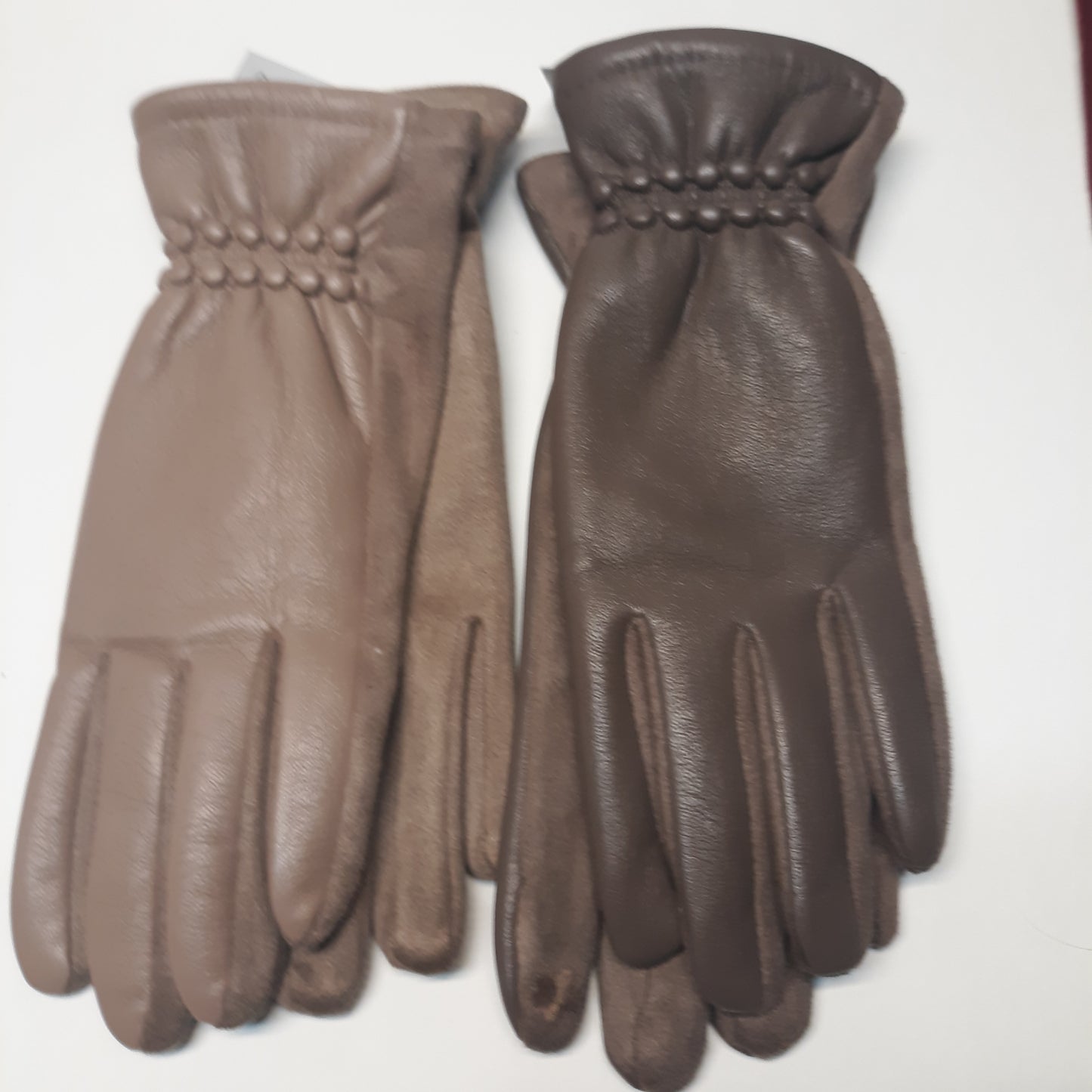 Gloves with Raised Dot Cuff