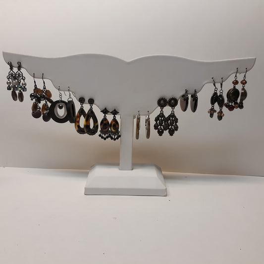 Jewelry Display White Wings